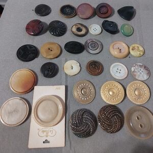 Large Vintage/Antique Buttons, Lot of 31 Pieces, Various Colors, Sizes, Material